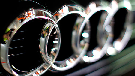 Ремонт или замена пневмоподвески Audi в Выборге, восстановление пневмоподушек и пневмобаллонов Ауди.